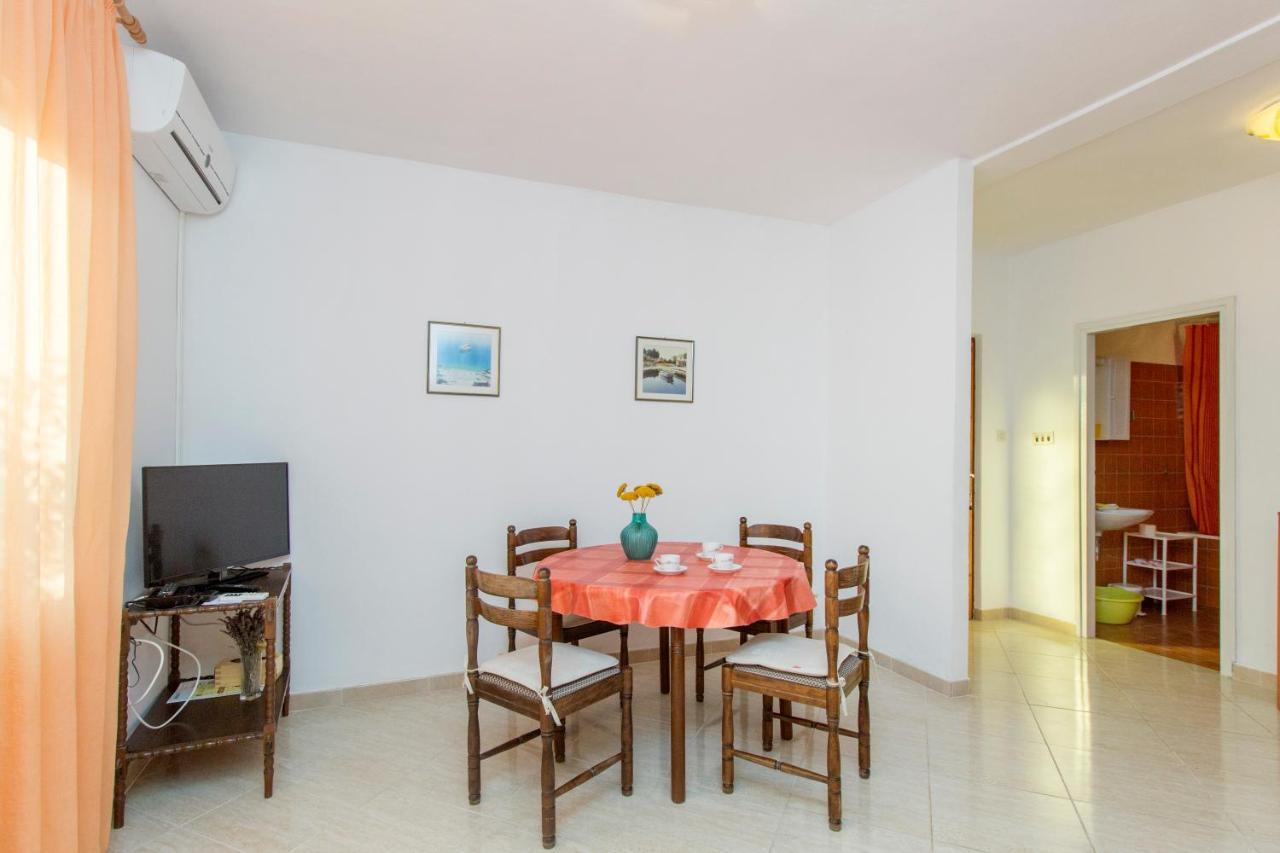 וודיצה Apartments Ivan מראה חיצוני תמונה