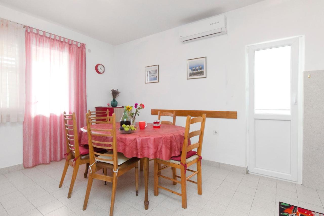 וודיצה Apartments Ivan מראה חיצוני תמונה